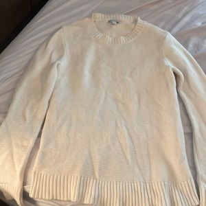 Crew neck ivory sweater